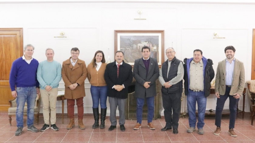 El gobierno avanza en un Plan Provincial de Producción de Plantas Frutales y Forestales