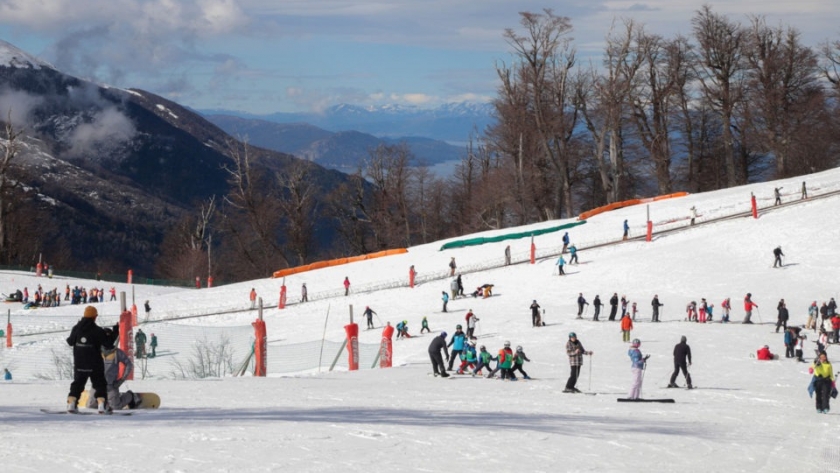 Los Centros de Nieve neuquinos extienden su temporada