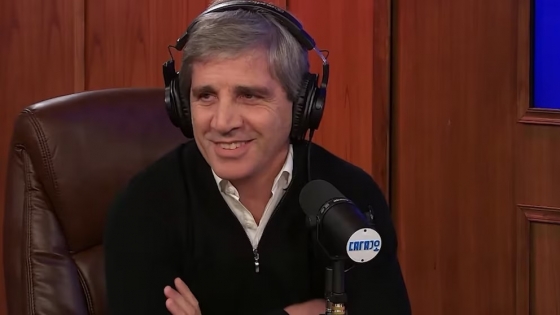 Caputo defiende la recalibración de las bandas cambiarias y asegura que ganaron credibilidad