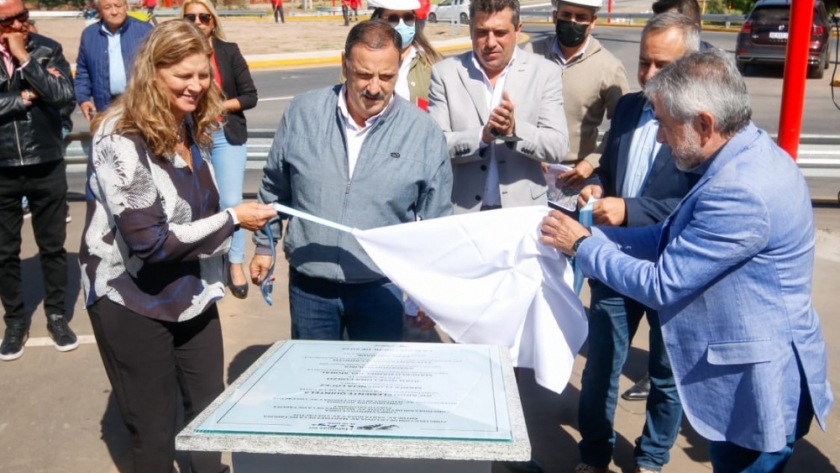 Quintela inauguró la obra de la ciclovía en avenida “Mártires de la Dictadura”
