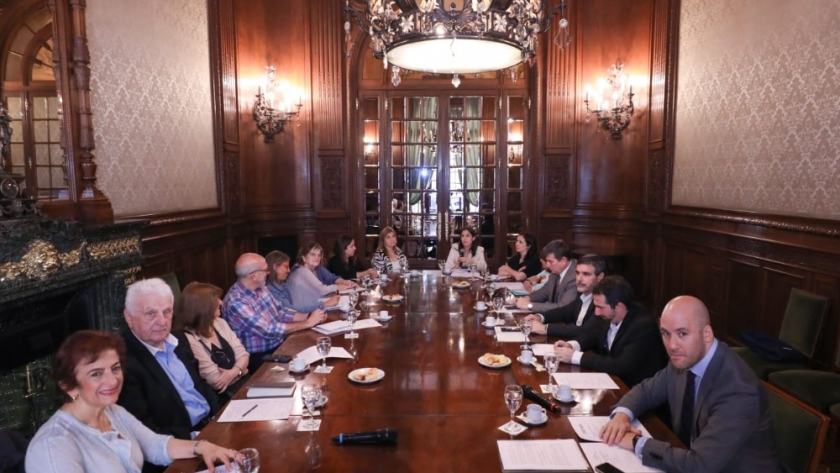 Reunión del Capítulo Local de la Alianza Internacional para la Memoria del Holocausto (IHRA) en el Palacio San Martín