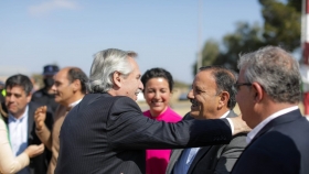 El gobernador Ricardo Quintela acompañó al presidente Alberto Fernández en Catamarca