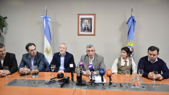 Santa Cruz busca inversiones para explorar Sur Río Deseado Este