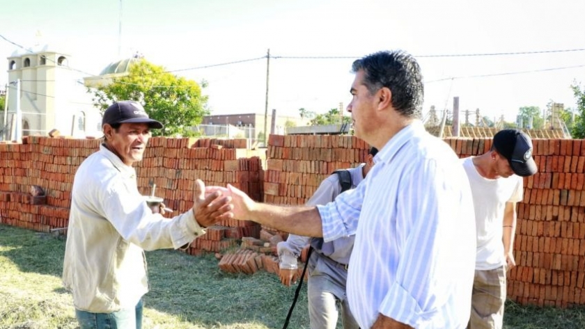 Capitanich recorrió las obras del polo educativo en Resistencia: “aquí se congregarán actividades artísticas, culturales y educativas”