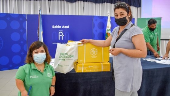 Más de 30 apicultores de Pedernera, Dupuy y Pringles recibieron kits de medicamentos para combatir la varroa