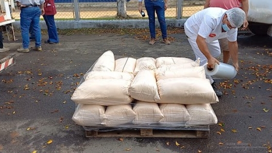 Nutrifor recibió más de dos mil kilos de harina de algarroba