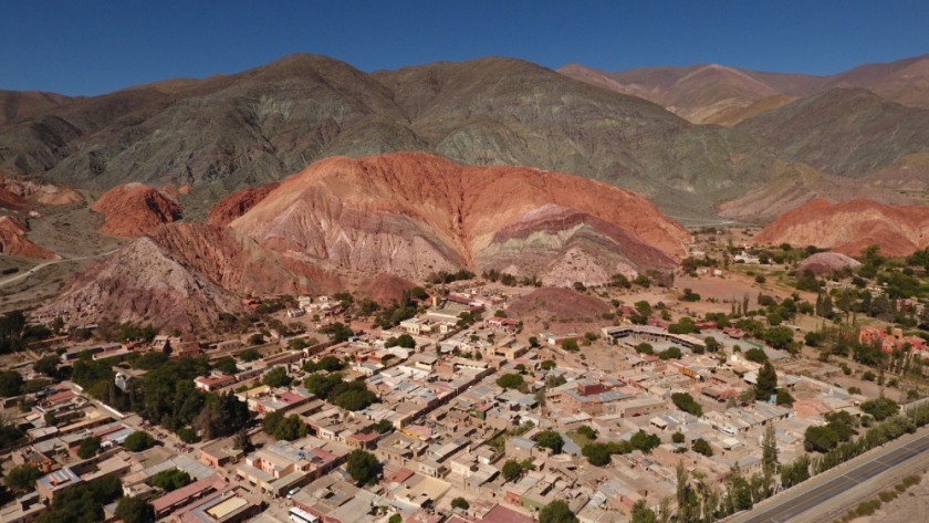 Capacitación y asistencia técnica en desarrollo y sostenibilidad turística para Jujuy y Misiones