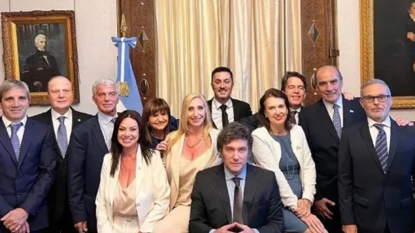 Milei estableció nueve ministerios: el sector agropecuario quedó dentro de Economía y Capital Humano absorbe agricultura familiar