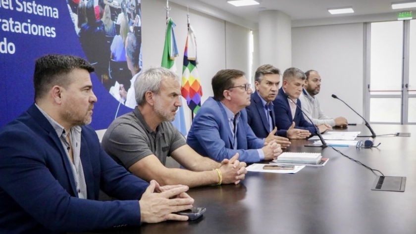 Eficiencia y transparencia: Zdero presentó el nuevo régimen de contrataciones en el estado
