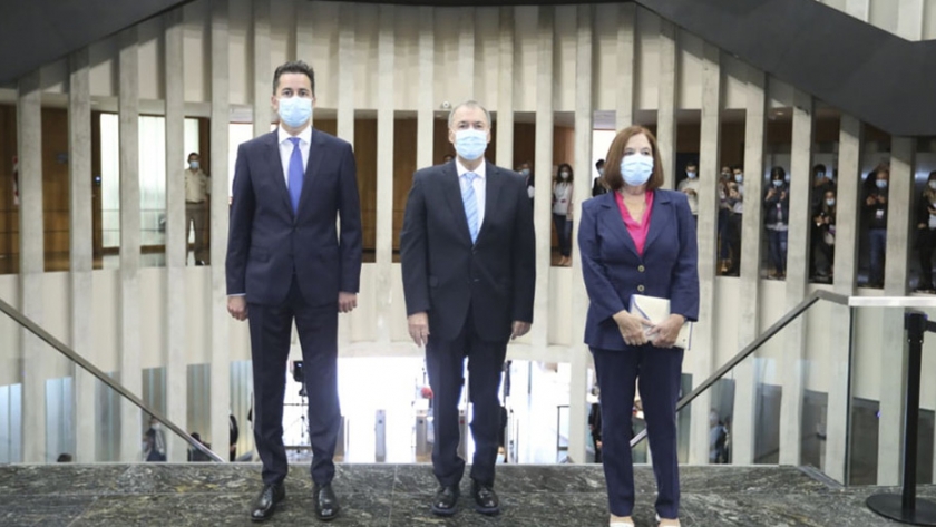 En la Legislatura, Schiaretti aseguró: "Córdoba no para pese a la pandemia y las crisis del 2020"
