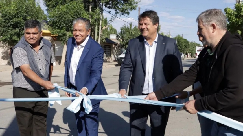 Inauguraron obra de asfalto en Valentina Sur