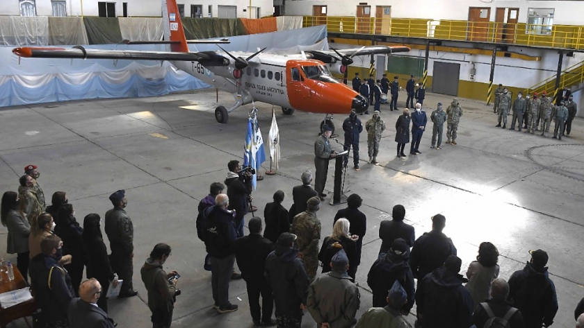 Alicia participó del acto de inauguración del Puente Aéreo Río Gallegos-Río Grande