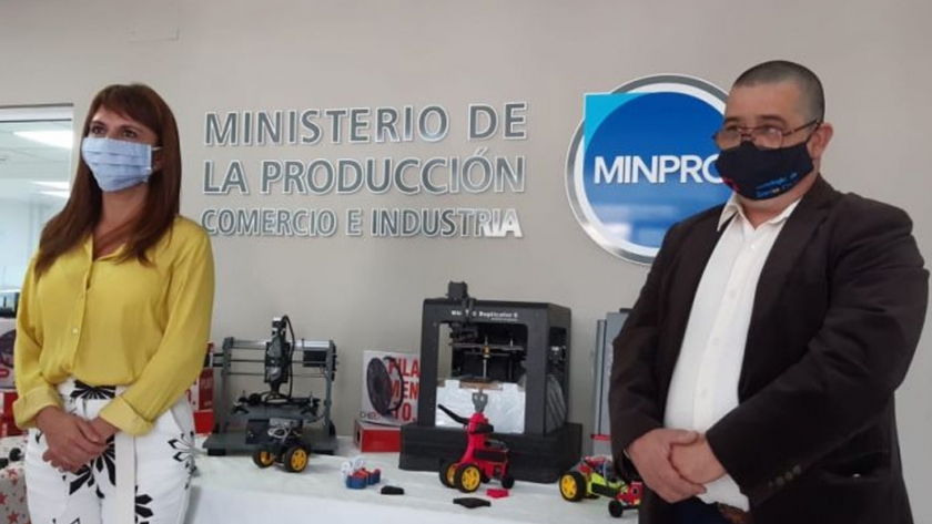 Entregaron equipamiento para el desarrollo tecnológico en la Provincia