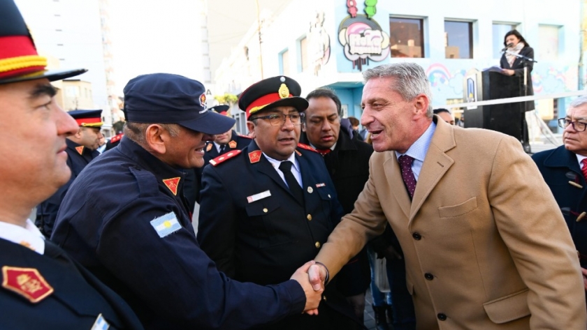 Arcioni encabezó el acto central por el Día Nacional Del Bombero Voluntario y defendió el avance de la Ley y los beneficios que implicaría su sanción