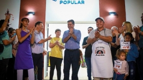 En Corzuela, el gobernador inauguró un nuevo almacén popular, más pavimento urbano y obras en la Plaza Central