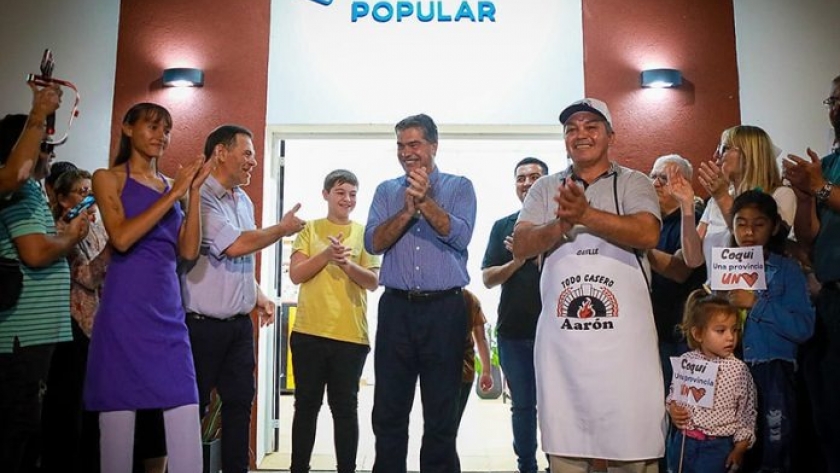 En Corzuela, el gobernador inauguró un nuevo almacén popular, más pavimento urbano y obras en la Plaza Central
