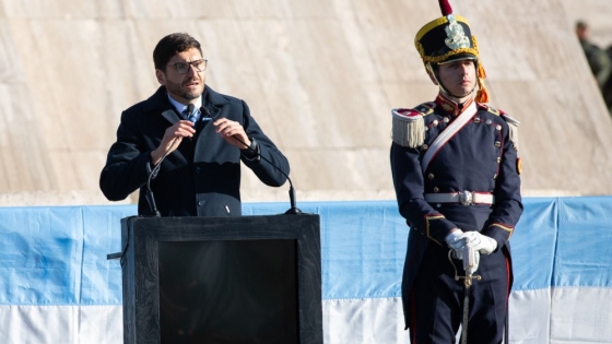 Pullaro: “La Bandera une a los argentinos bajo un mismo objetivo”
