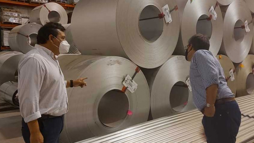 Benitez se reunió con industriales goyanos y visitó la planta de Acero y Construcciones