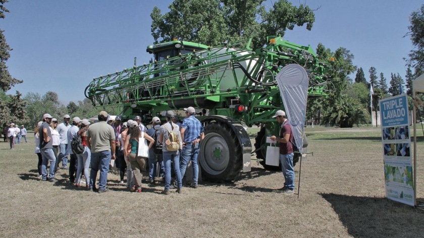 Fitosanitarios: capacitarán sobre uso y manejo de los productos