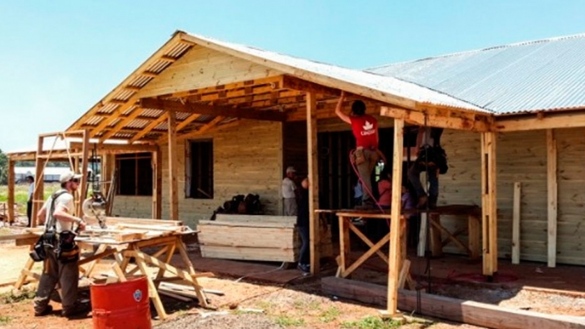 Profesionales chilenos en construcciones con madera llegan a Corrientes