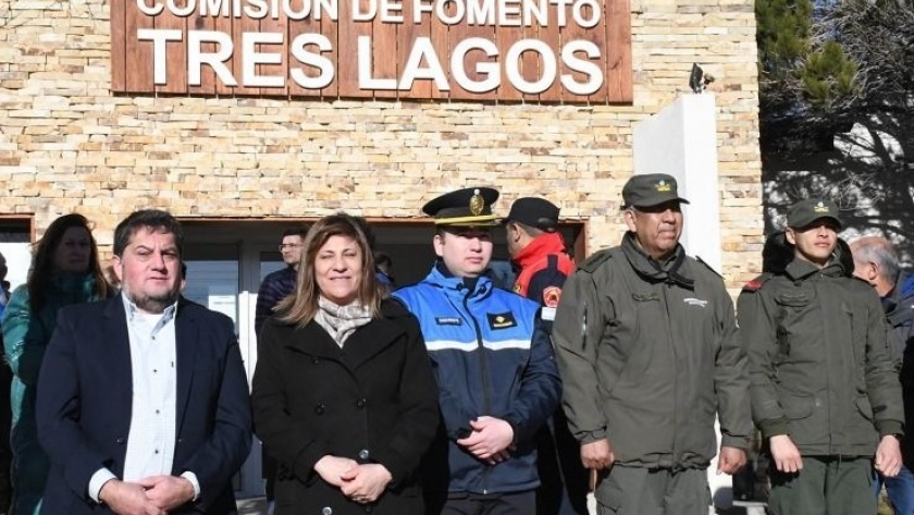 Santa Cruz acompañó los festejos del 50° aniversario de Tres Lagos