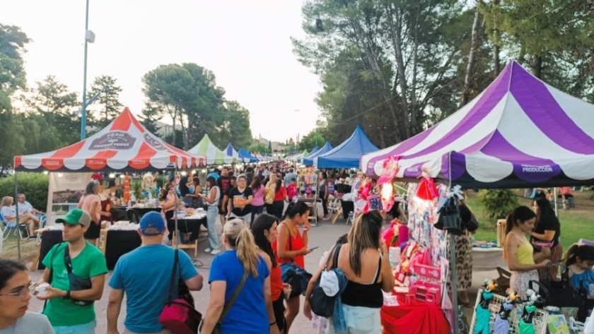 Multitudinaria convocatoria en la última Expo Emprendedores del año