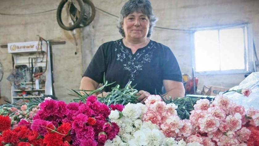 Floricultores de La Plata recibirán un crédito para aumentar la producción