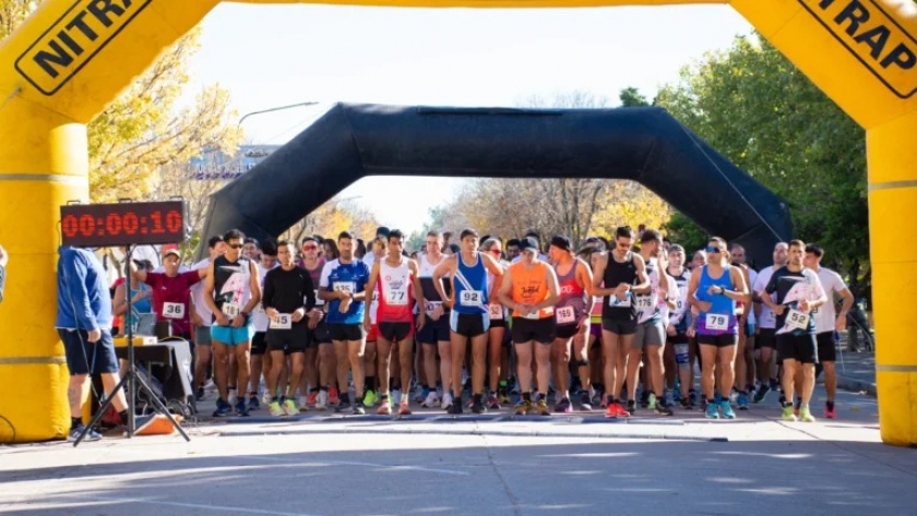 “Ameghino Corre” convocó a más de 160 atletas en una jornada deportiva para toda la comunidad