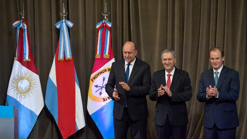 Bordet pidió un replanteo profundo del sistema impositivo nacional aplicado a la producción