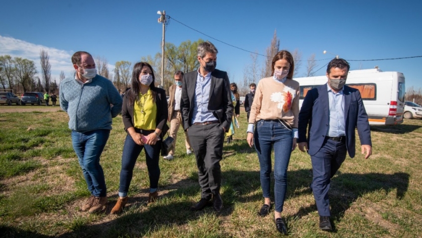 Lammens en Neuquén: reactivación del turismo y apoyo a clubes
