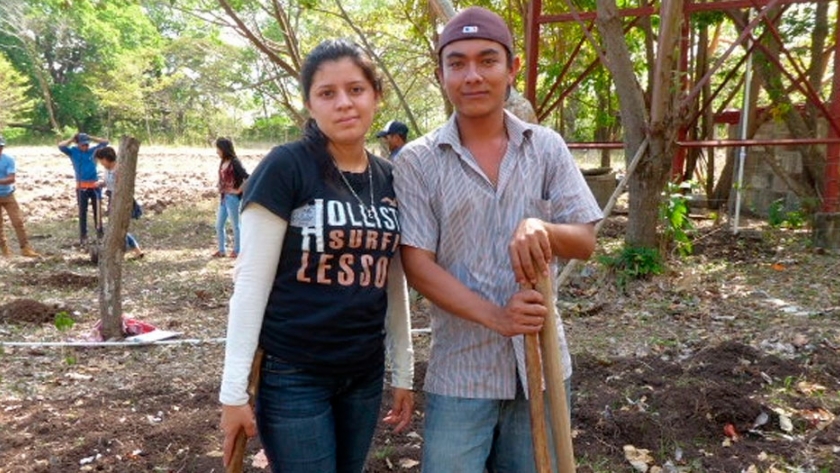 Tres jóvenes de la CLOC nos cuentan por qué es necesario volver al campo y qué proponen para lograrlo