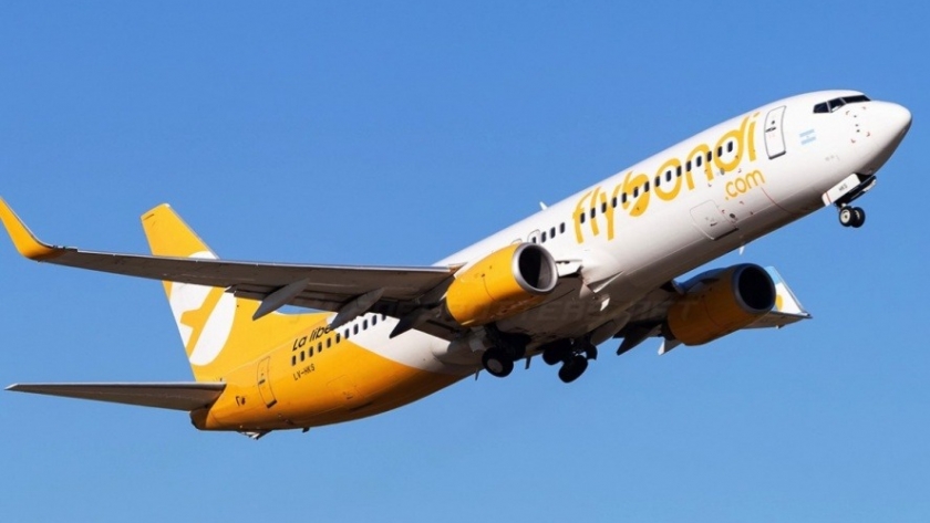 Flybondi lanza reembolso del 60% para contrarrestar impuestos y tasas