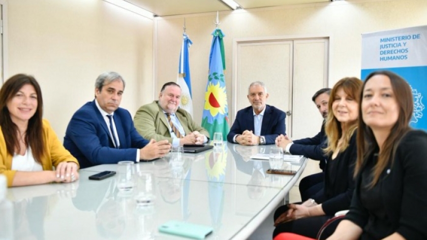 Alak se reunió con autoridades del Colegio de Magistrados y Funcionarios