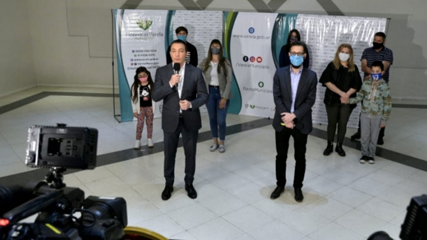 Simone participó de la entrega de viviendas Procrear en Florencio Varela
