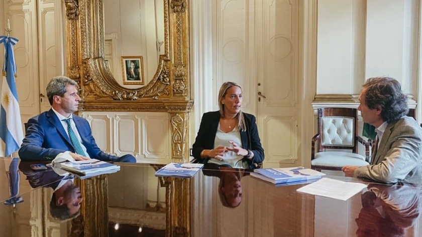 Uñac y Aubone interiorizaron a Béliz sobre los alcances del Acuerdo San Juan