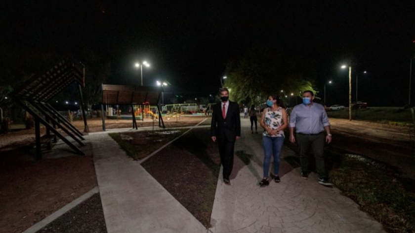 Capitanich en la Eduvigis: inauguró obras y pidió responsabilidad social ante el aumento de casos de covid-19 y de incendios intencionales