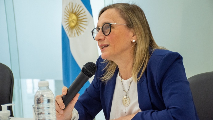 Entre Ríos promueve las compras públicas de alimentos primarios a productores locales de la Economía Social