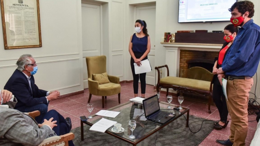 Presentaron al Gobernador informe sobre recolección de residuos recolectados y tratados