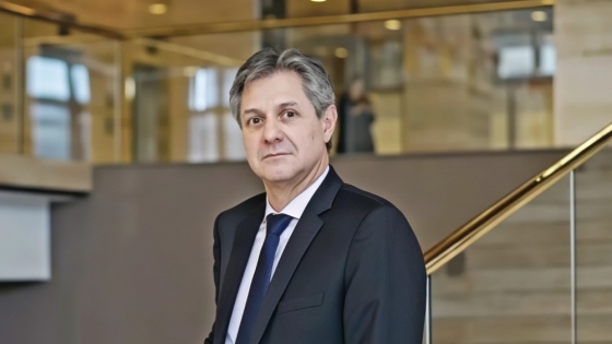 Daza analizó la política cambiaria y el nivel de dolarización en Argentina