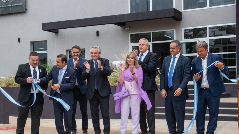Alberto Fernández, Katopodis y Perczyk inauguraron el nuevo módulo de Bioquímica y Farmacia de la Universidad Nacional de Misiones