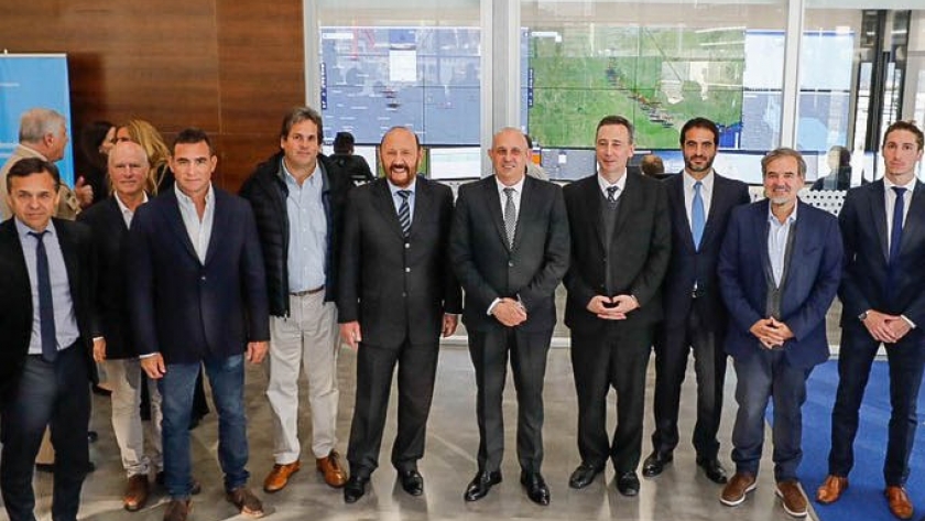 Insfrán participó de la inauguración del Sistema de Monitoreo y Gestión de la Vía Navegable Troncal