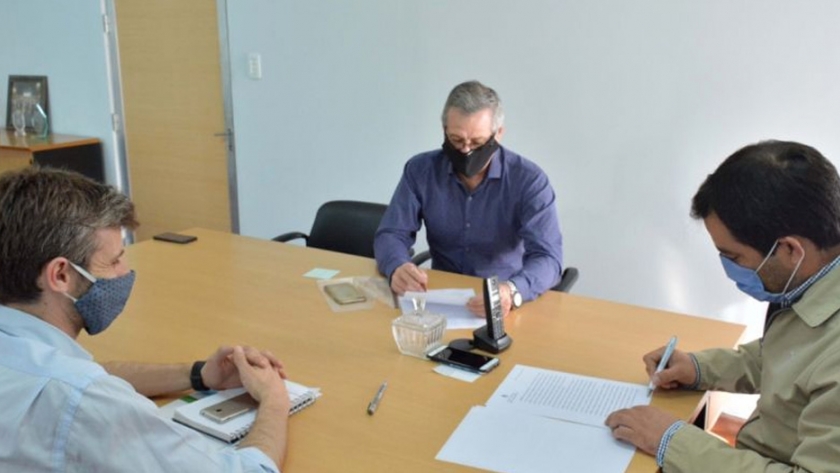 Provincia y nación suscribieron convenio para incrementar los beneficios para la inserción laboral en empresas
