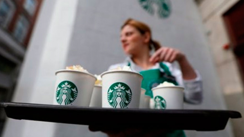 Starbucks creó sus objetivos de 2030 enfocados en reducción de emisiones, agua y desechos