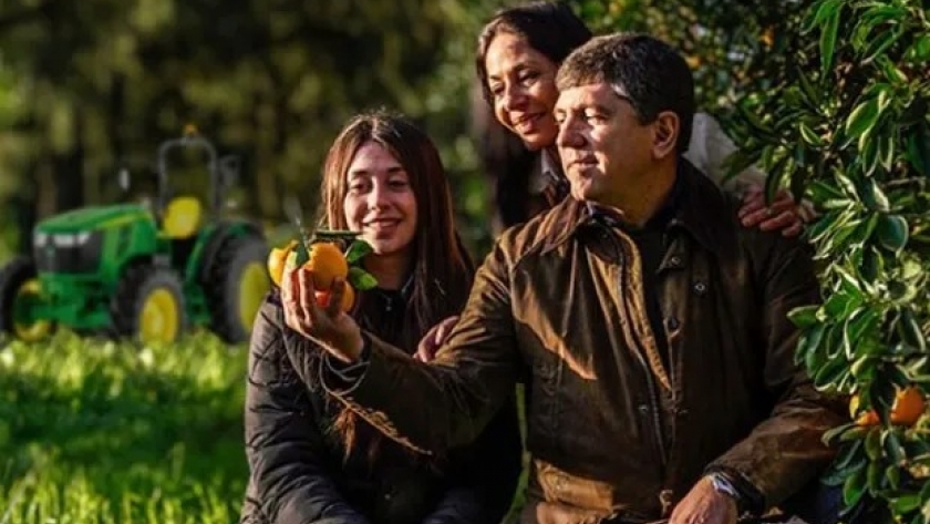 Un tractor, una familia y una historia: la experiencia de un productor de San Pedro