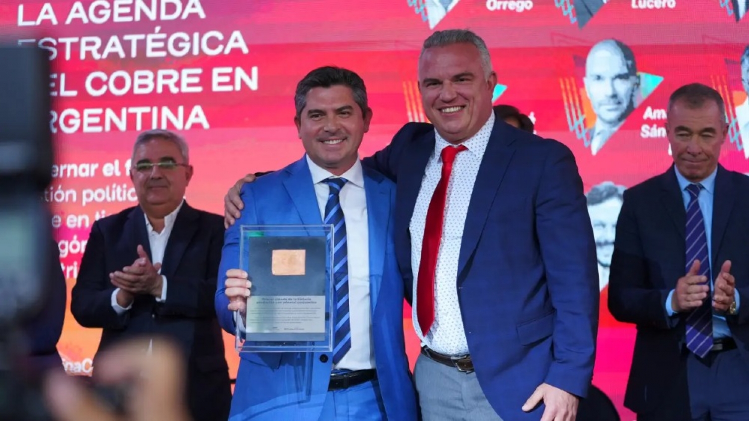 Los Azules prepara su desembarco bursátil para financiar una mina de cobre de US$ 4.000 millones en San Juan