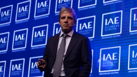 Luis Caputo anticipó privatizaciones para reforzar reservas y profundizar las reformas estructurales