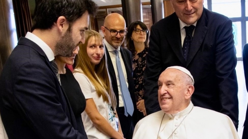 Torres se reunió con el Papa Francisco en el Vaticano