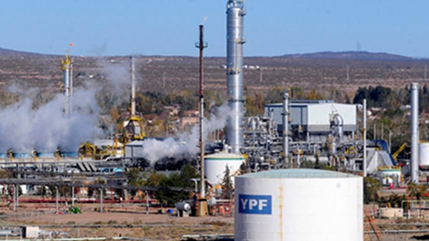 Gracias a Vaca Muerta, Argentina evitó una caída mayor del uso de su capacidad industrial