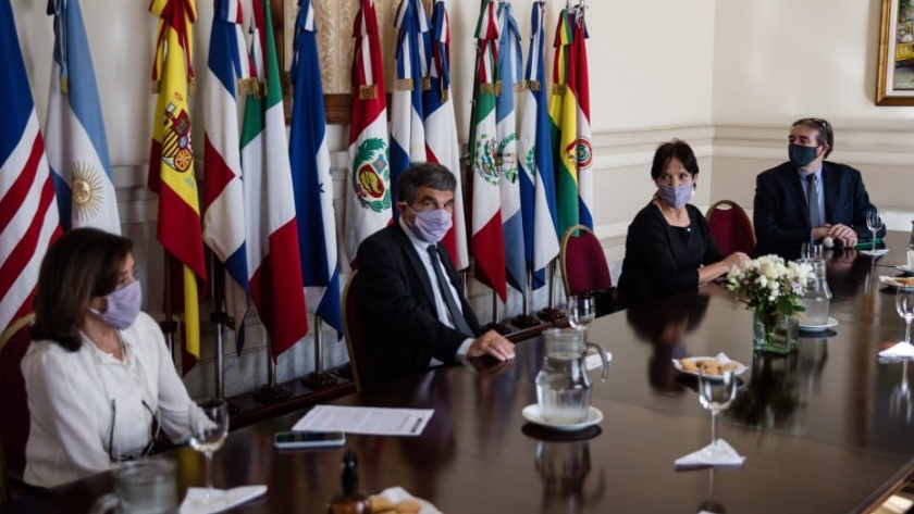 El MINCyT y la AFIP simplifican el ingreso al país de insumos científicos