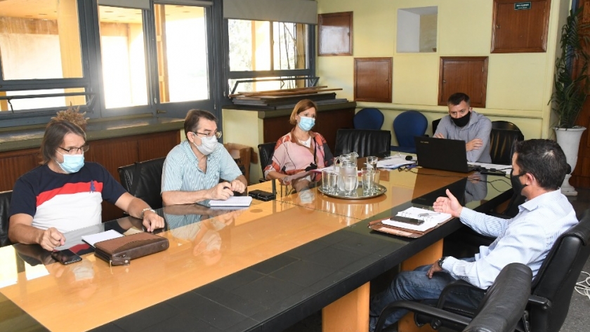 Buscan jerarquizar categorías de empleados estatales comprendidos en la Ley 643